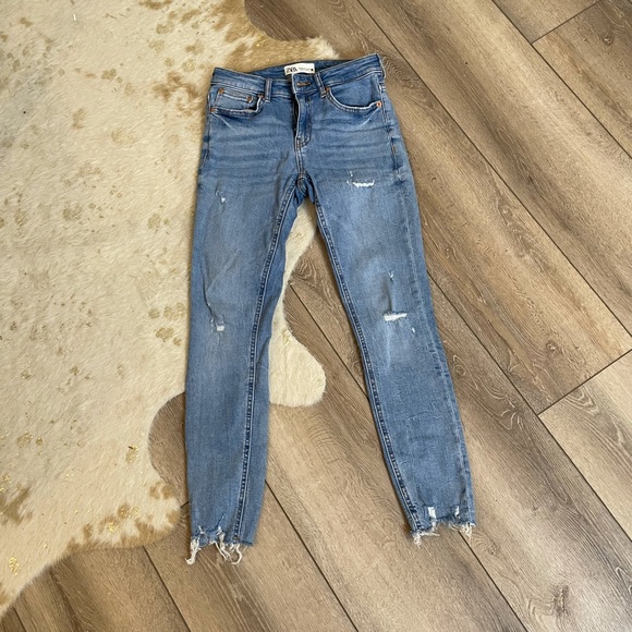 Zara raw hem distressed skinny jeans